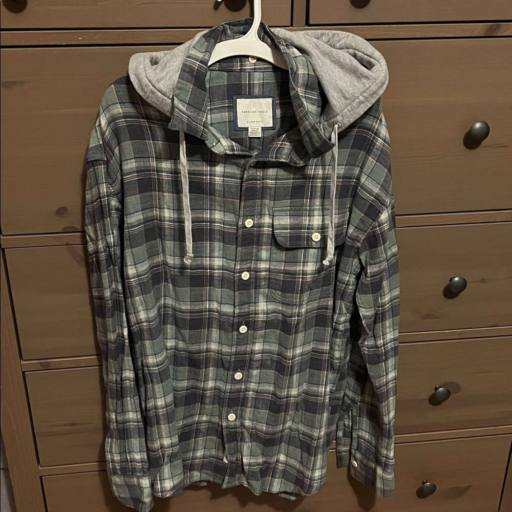American Eagle Outfitters Green Plaid Flannel Shirt
